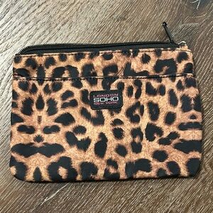 LEOPARD PRINT LONDON SOHO NEW YORK MAKEUP BAG